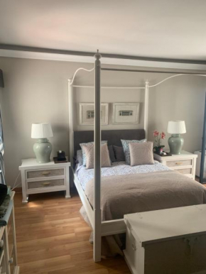 Гостиница Banus Lovely Apartment  Марбелья